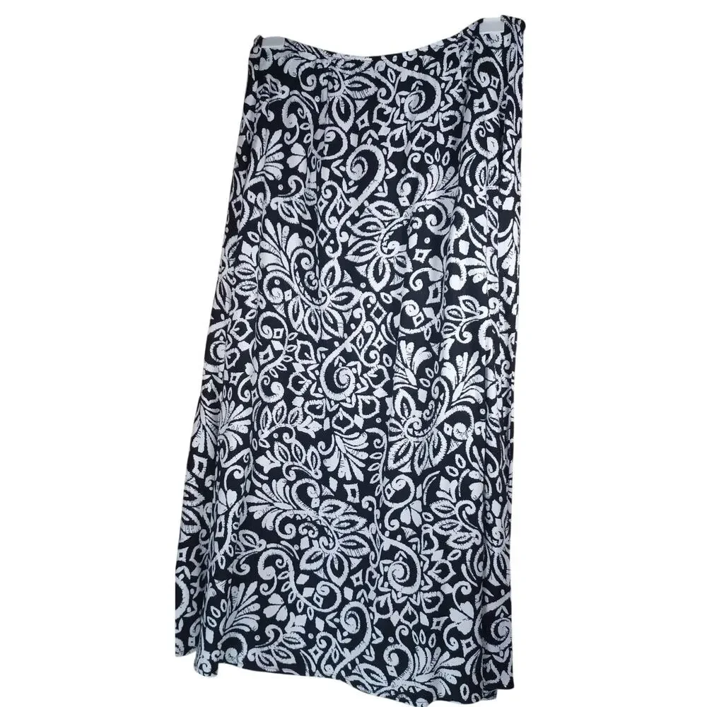 Croft & Barrow Size 8 Black and White Floral Paisley Midi A-Line Skirt Fairycore